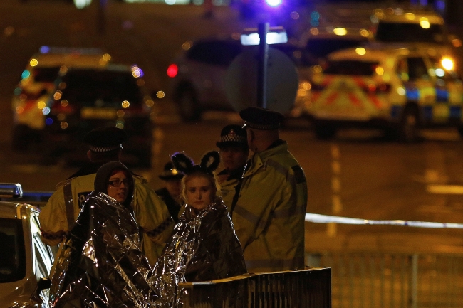 İngiltere'de bombalı saldırı: 22 ölü, 50 yaralı